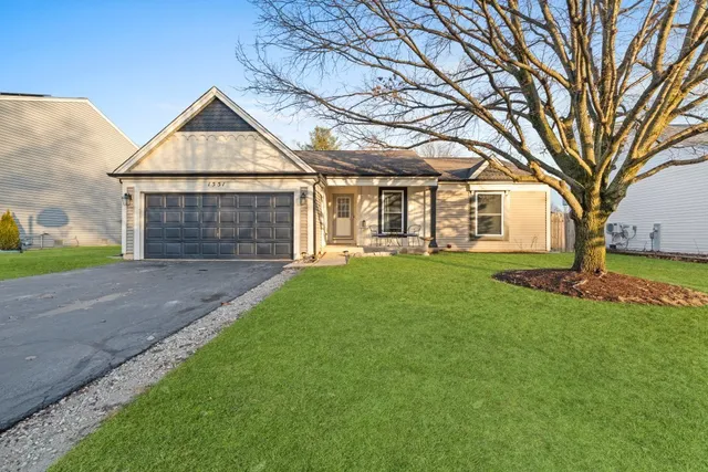 $345,000 | 1551 Glacier Parkway, Algonquin, IL 60102