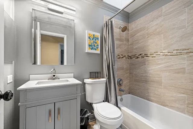 $345,000 | 1551 Glacier Parkway, Algonquin, IL 60102