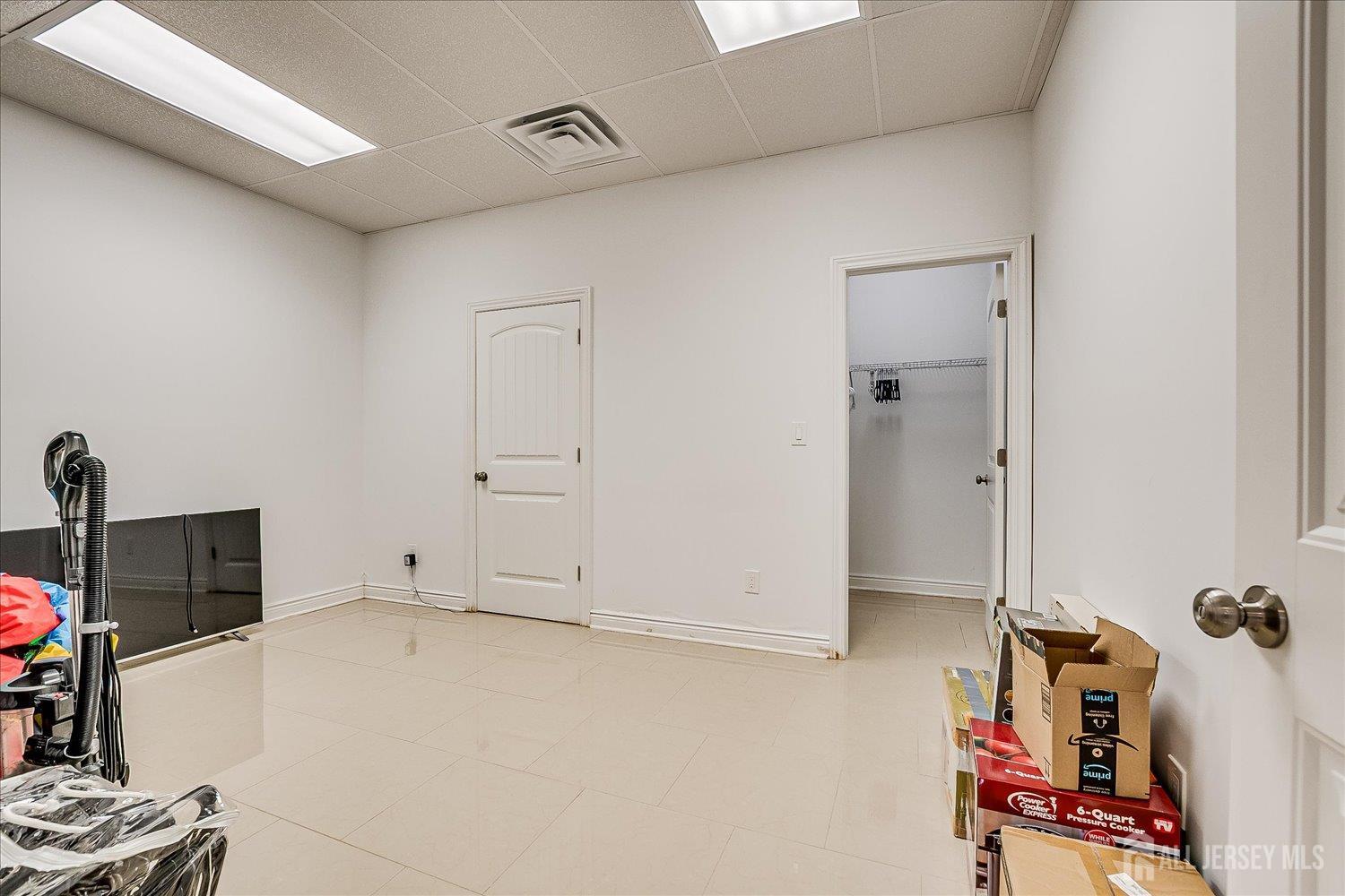 87 Ellmyer Road Edison, NJ 08820 - Photo 75 of 81