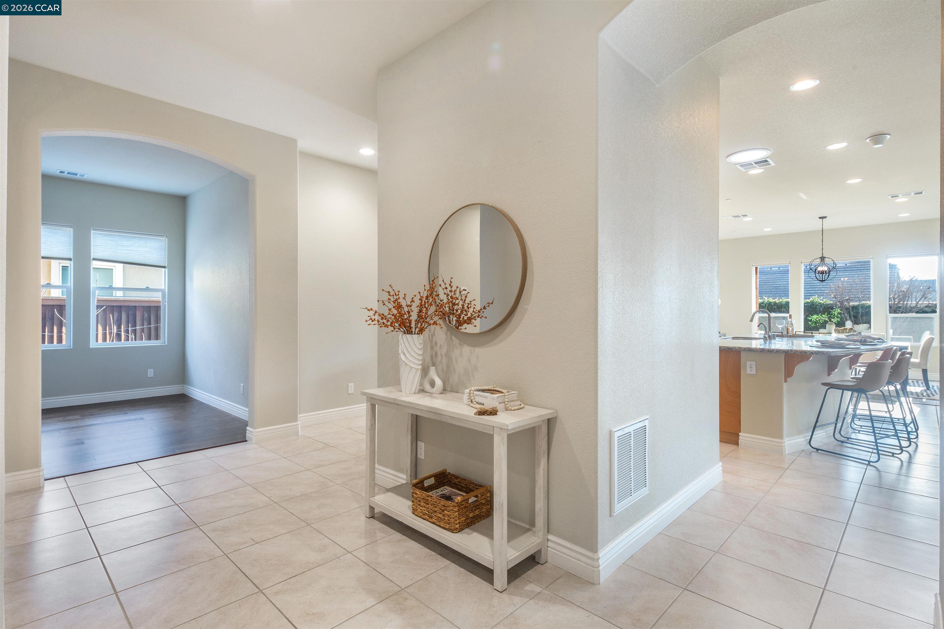 2090 Rioja Way Brentwood, CA 94513 - Photo 4 of 49