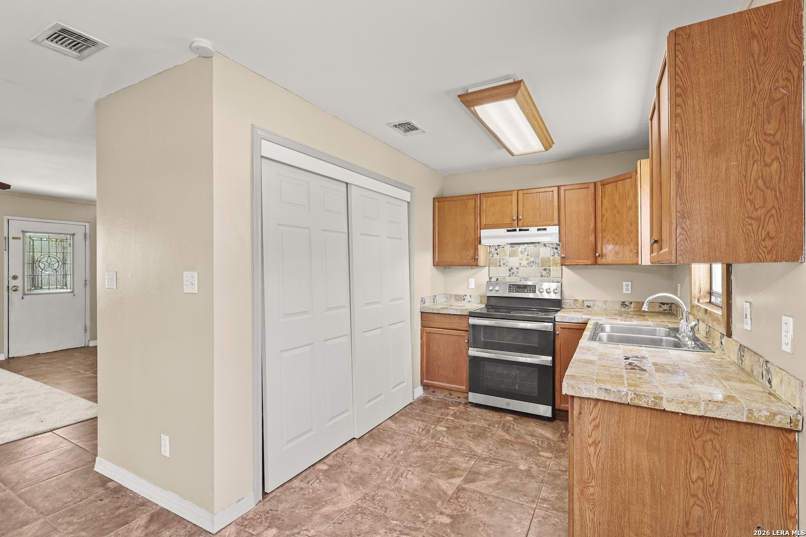 146 Exotic Bandera, TX 78003 - Photo 11 of 42