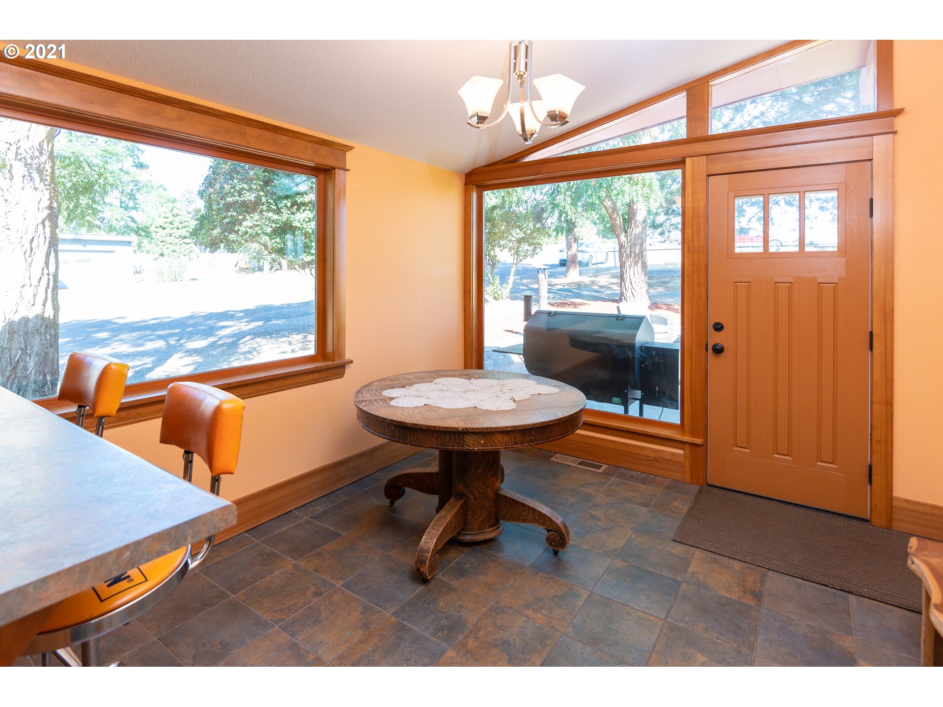 408 Court Street Moro, OR 97039 - Photo 9 of 32 Gallery Image 9