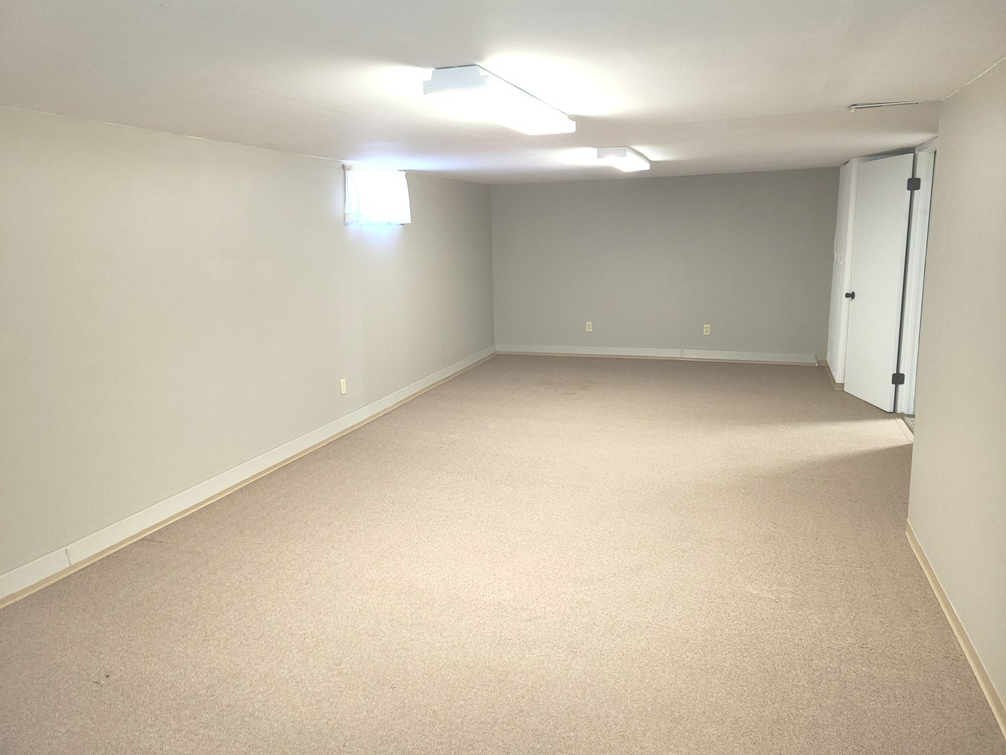 1045 North 9th Street Rochelle, IL 61068 - Photo 22 of 27 a view of an empty room