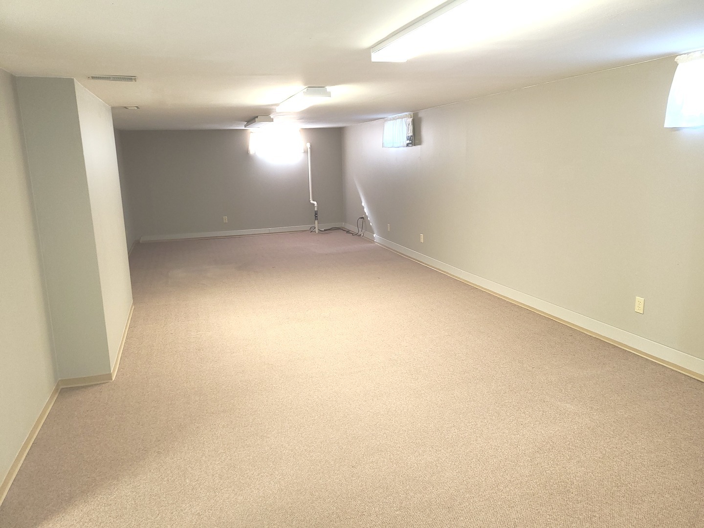 1045 North 9th Street Rochelle, IL 61068 - Photo 23 of 27 a view of empty room