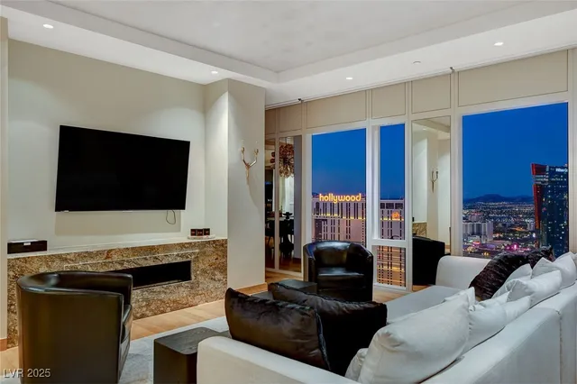 $17,000 | 3750 South Las Vegas Boulevard, Unit 3308, Las Vegas, NV 89158