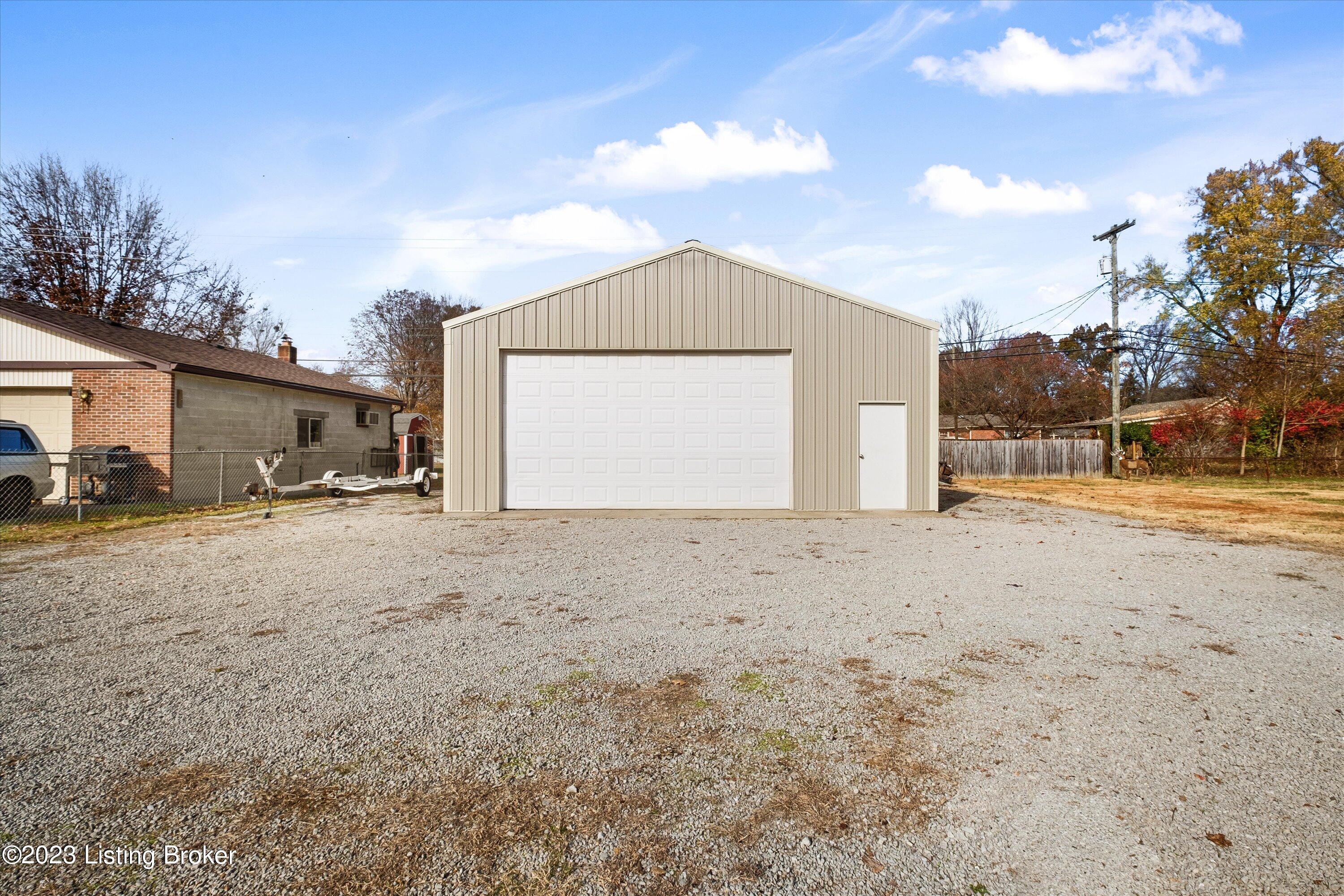 9914 3rd Street Road Louisville, KY 40272 - Photo 4 of 33 36-99143rd107