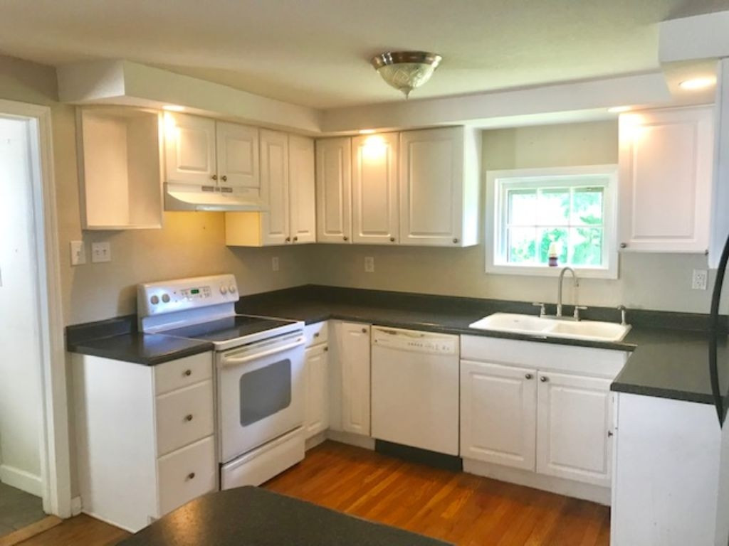 291 Berry Hill Road Elizabethton, TN 37643 - Photo 4 of 15 Photo 4