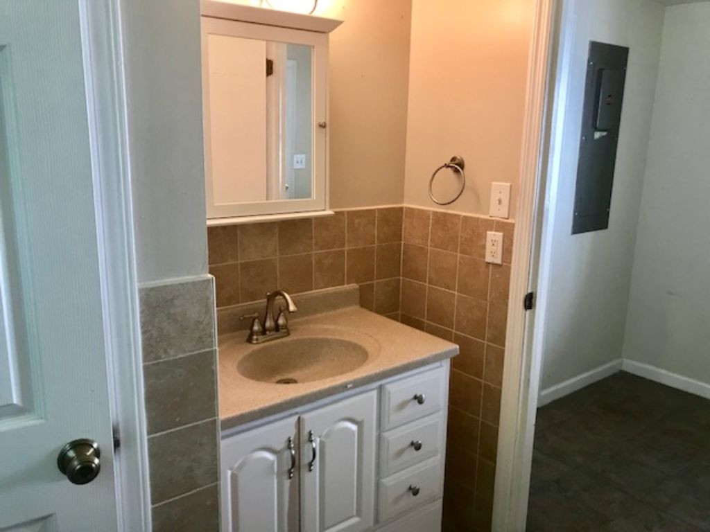 291 Berry Hill Road Elizabethton, TN 37643 - Photo 8 of 15 Photo 8