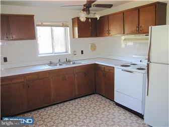 11 Wilbert Street Pemberton, NJ 08068 - Photo 7 of 12 Kitchen