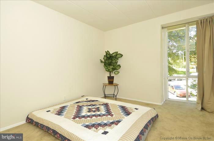 2634 Fort Farnsworth Road, Unit 2D Alexandria, VA 22303 - Photo 1 of 21 Bedroom