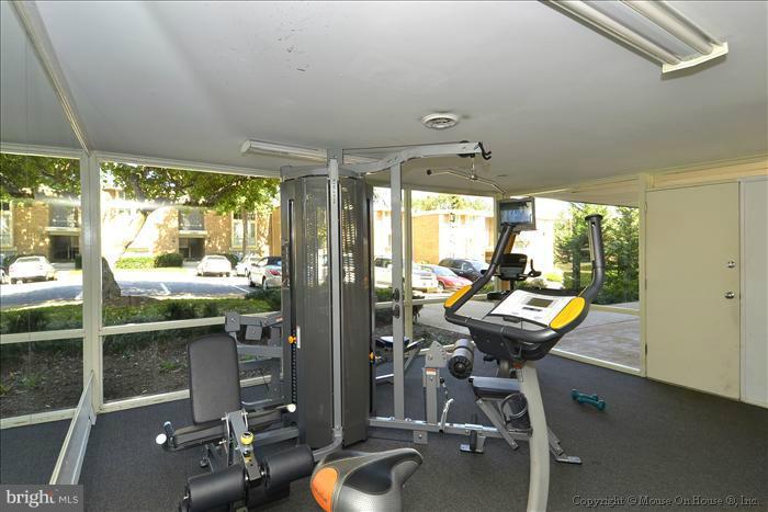 2634 Fort Farnsworth Road, Unit 2D Alexandria, VA 22303 - Photo 16 of 21 Exercise Room