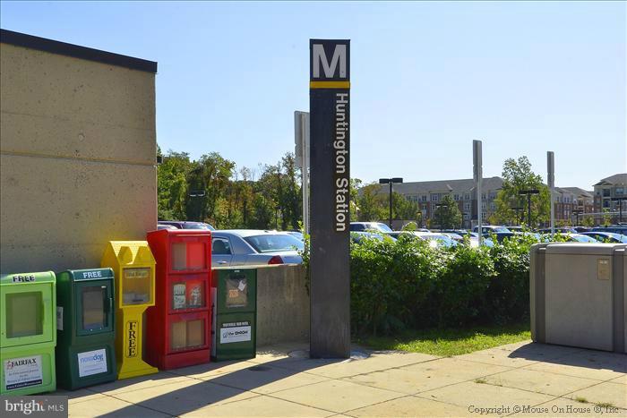 2634 Fort Farnsworth Road, Unit 2D Alexandria, VA 22303 - Photo 17 of 21 Huntington Metro
