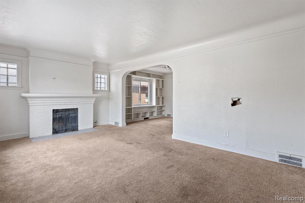 9534 Rutland Street Detroit, MI 48227 - Photo 4 of 31
