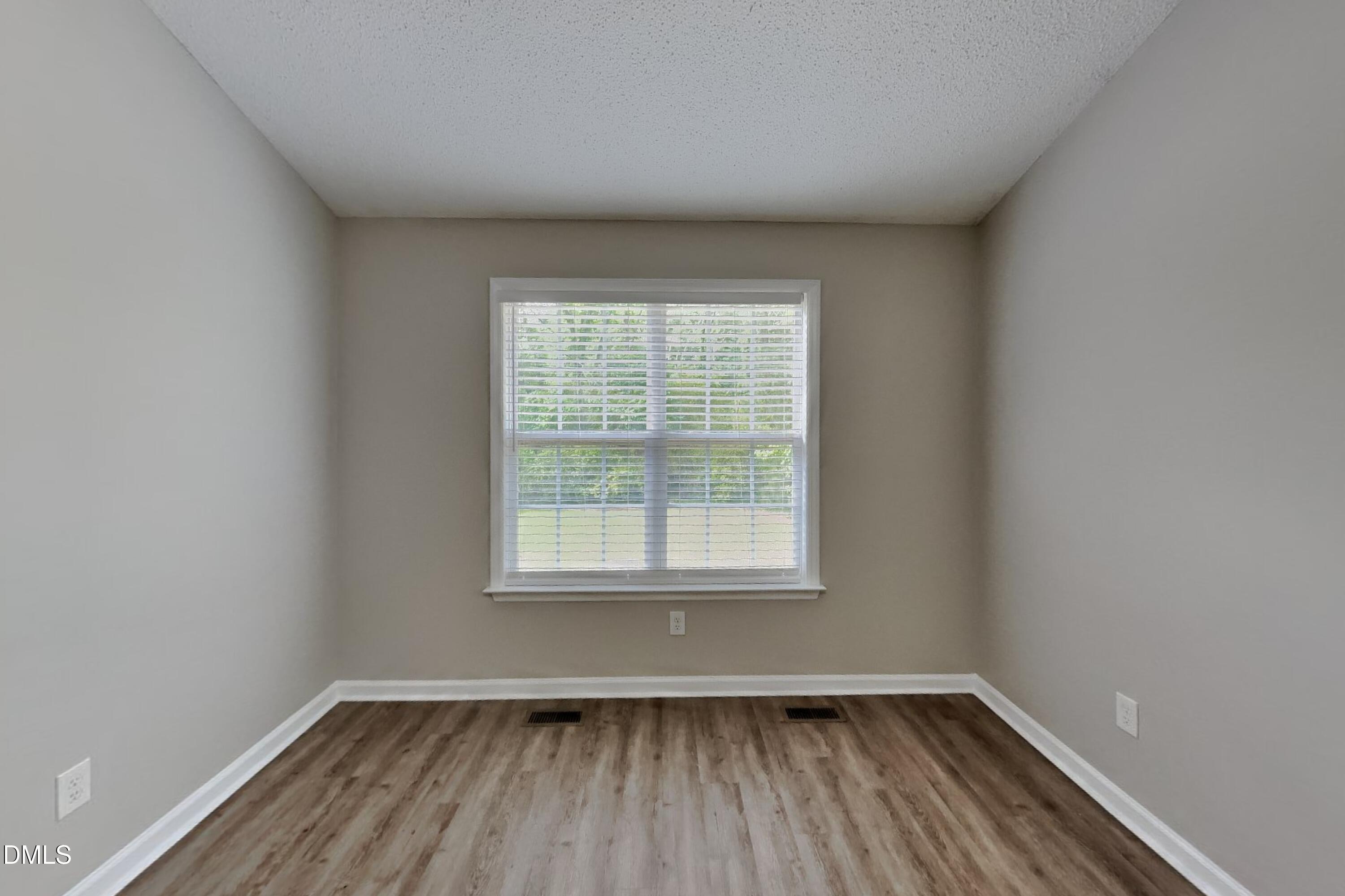 47 Spaniel Lane Clayton, NC 27520 - Photo 10 of 17 9_Image_ln2nwautGT