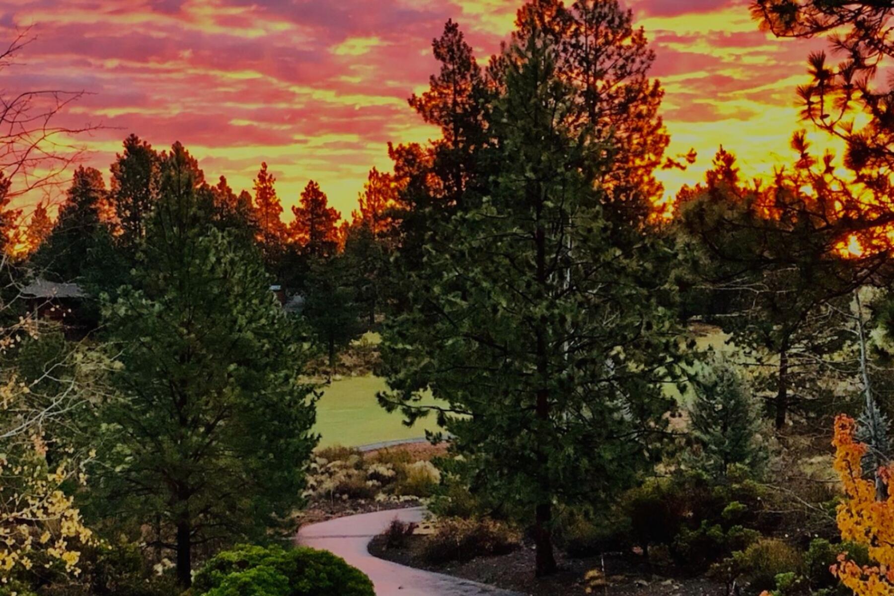 20112 Star Fire Ridge Court Bend, OR 97702 - Photo 51 of 72