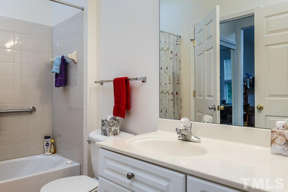 8021 Allyns Landing Way, Unit 202 Raleigh, NC 27615 - Photo 8 of 20 Gallery Image 8