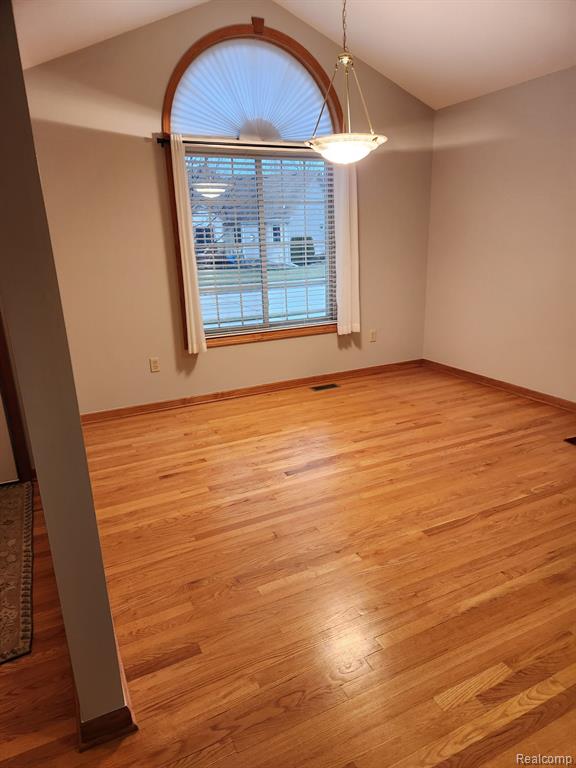 50745 Raintree Circle Chesterfield, MI 48047 - Photo 4 of 17