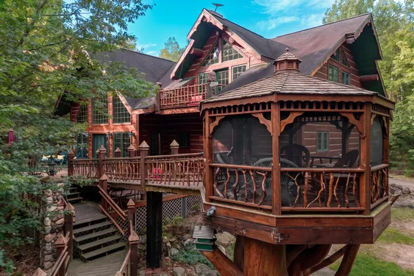 $895,000 | 5744 Hawkins Trail, Eagle River, WI 54521