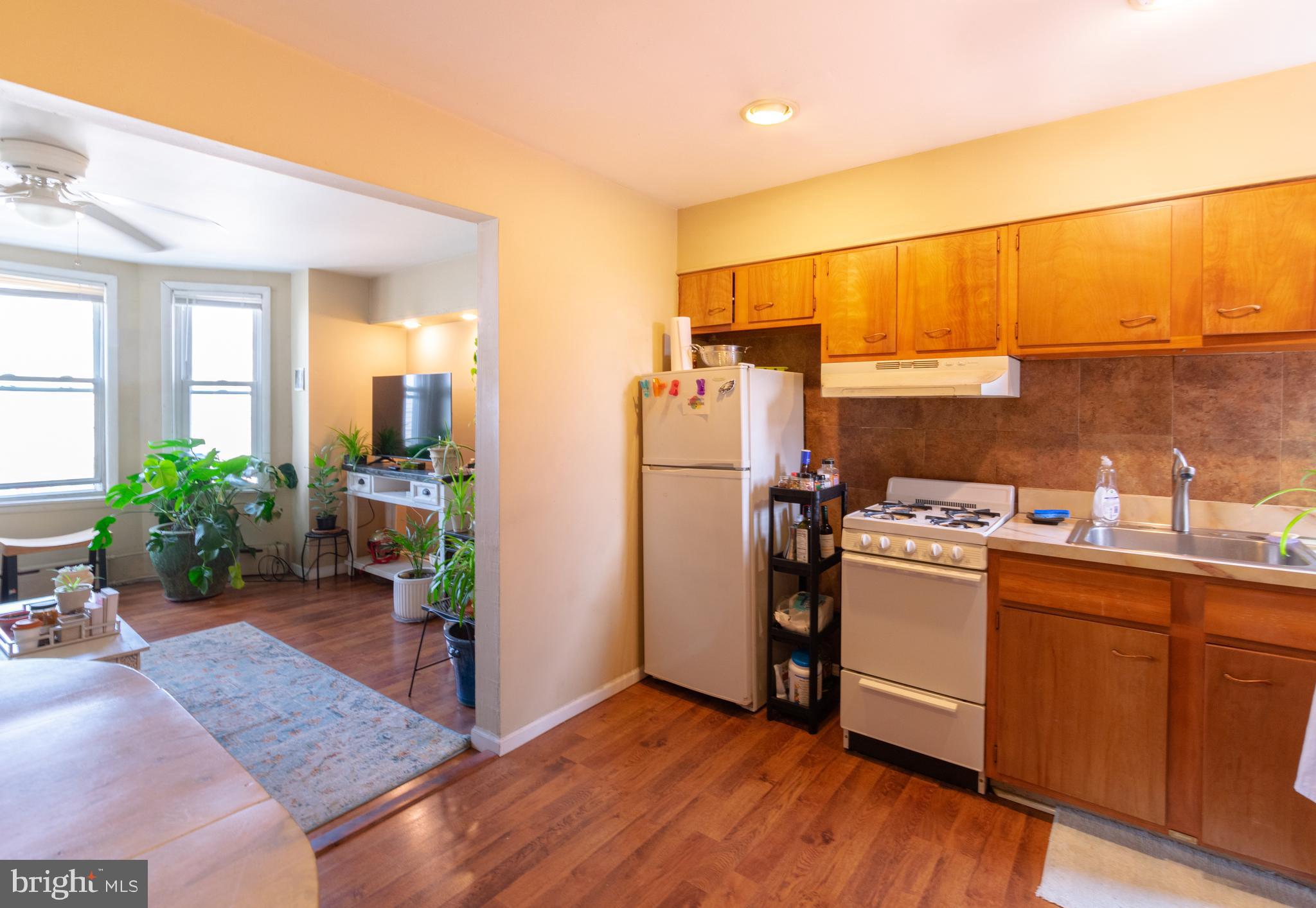 2205 South 20th Street, Unit 2 Philadelphia, PA 19145 - Photo 6 of 19