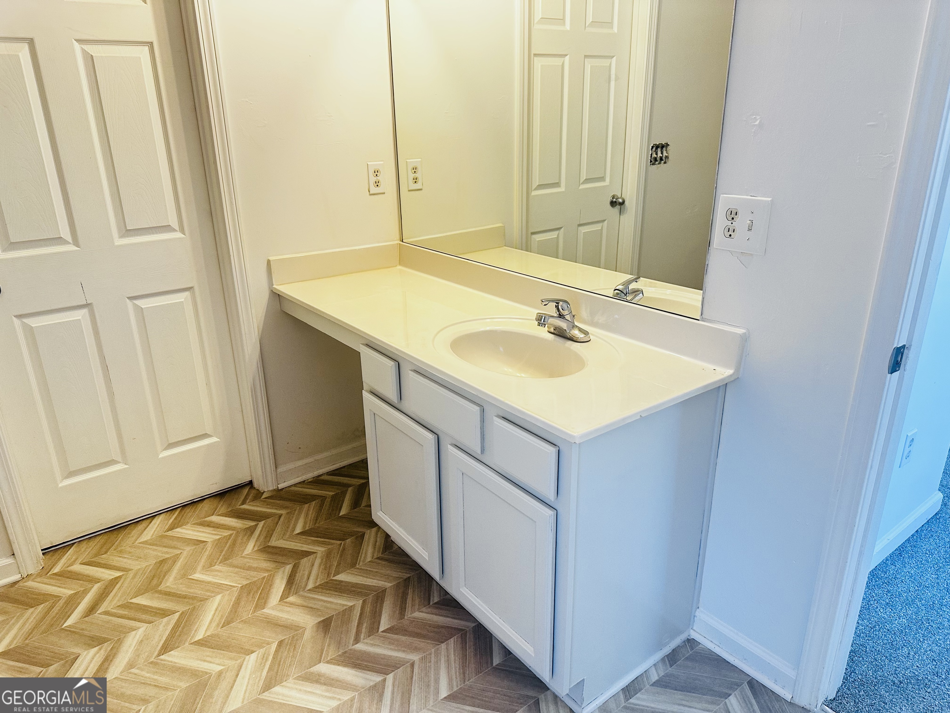 9432 Lakeview Road, Unit 53 Union City, GA 30291 - Photo 9 of 11