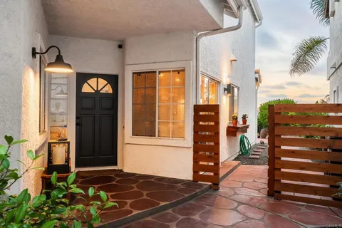 $1,015,000 | 1575 Golfcrest Place, Vista, CA 92081