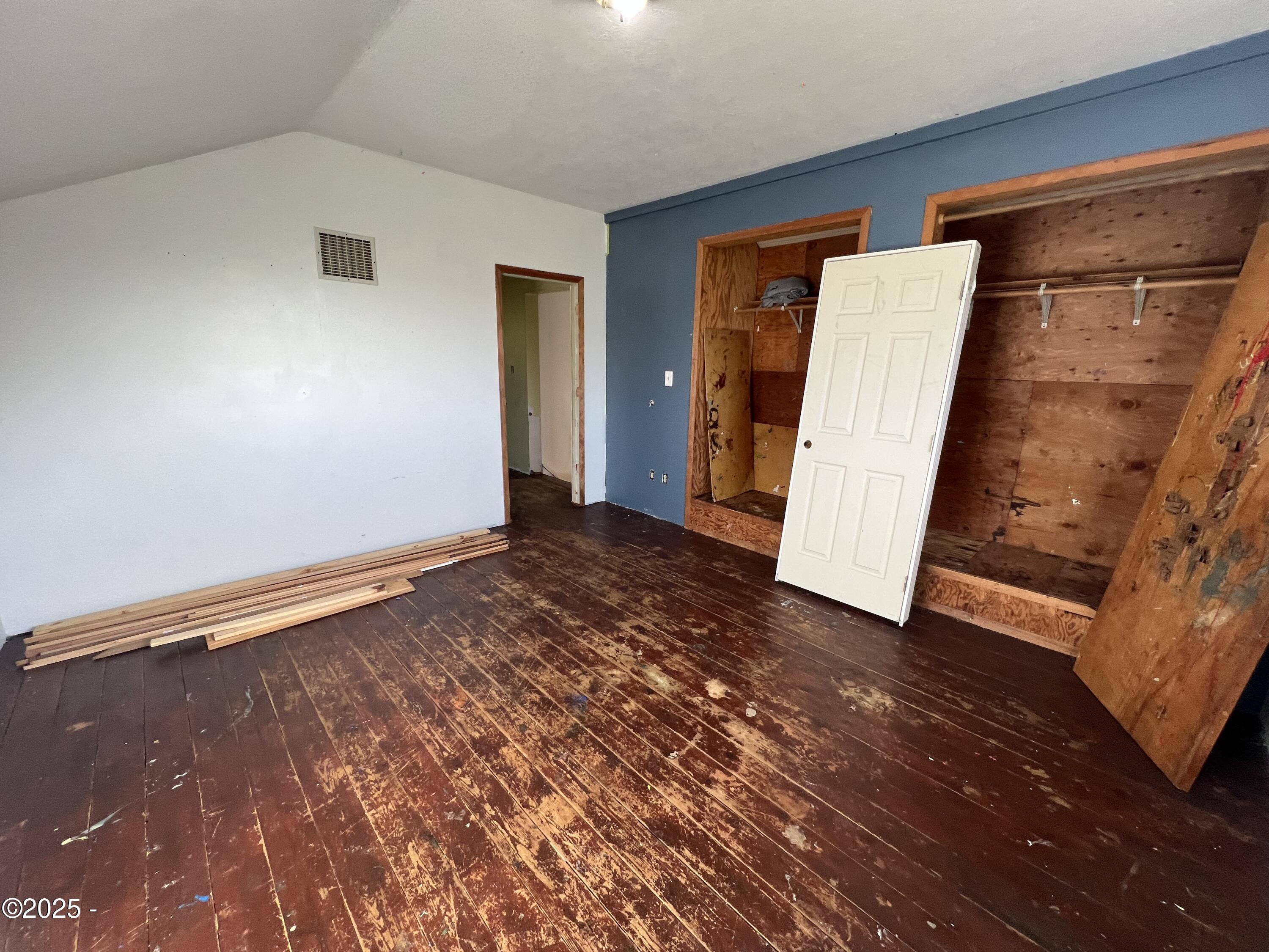 90 Gibson Lane Logsden, OR 97357 - Photo 14 of 21 Upper room 3
