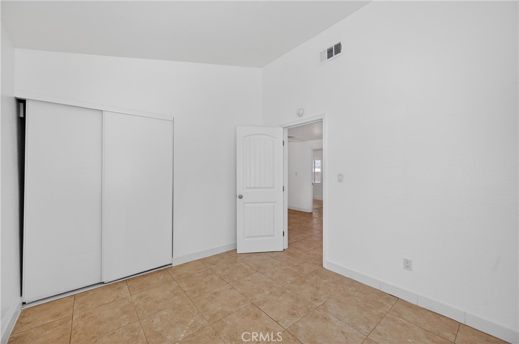 475 Transit Avenue Riverside, CA 92507 - Photo 19 of 34
