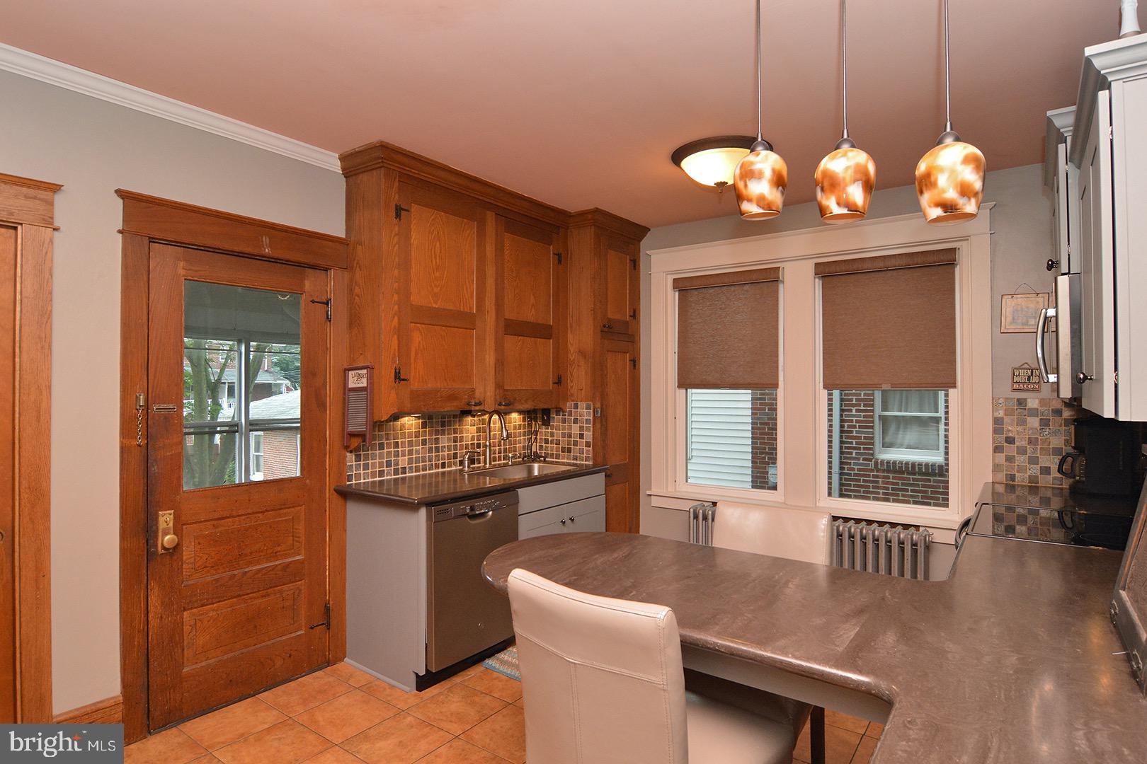 514 Elsie Street Reading, PA 19607 - Photo 11 of 30 Gallery Image 11
