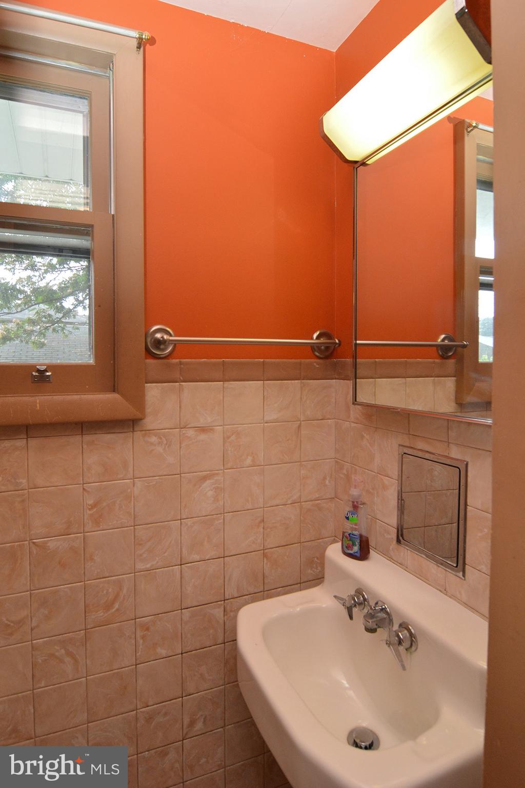 514 Elsie Street Reading, PA 19607 - Photo 13 of 30 Gallery Image 13
