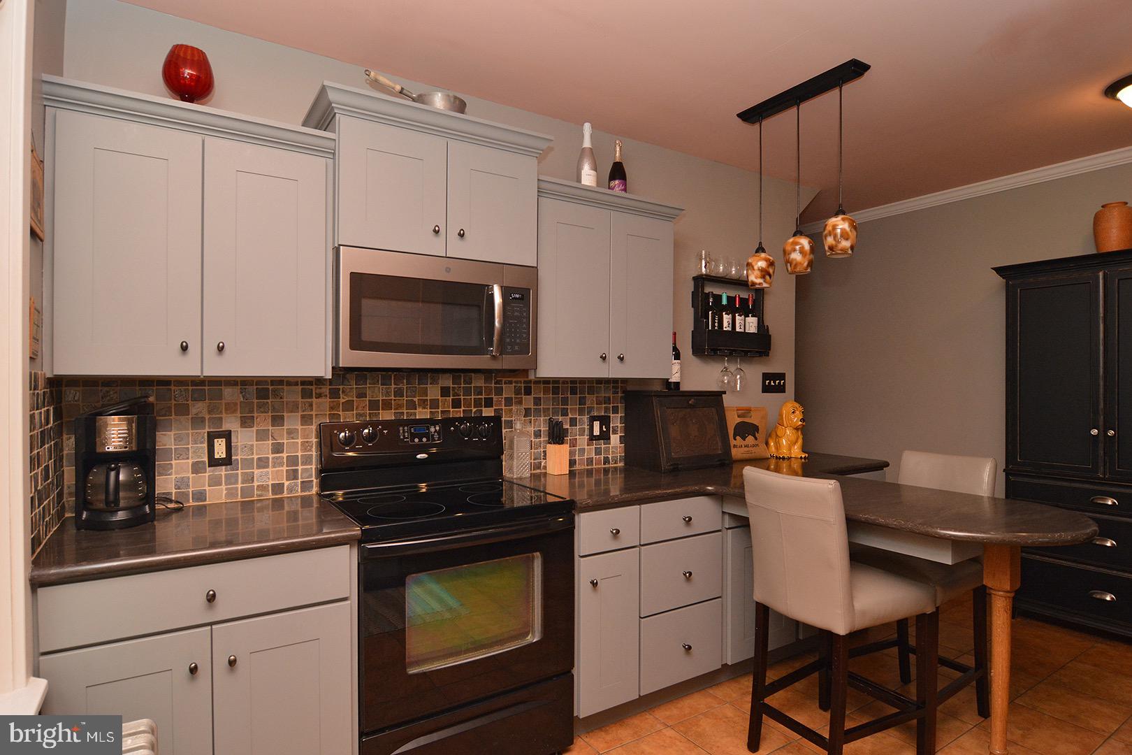 514 Elsie Street Reading, PA 19607 - Photo 9 of 30 Gallery Image 9