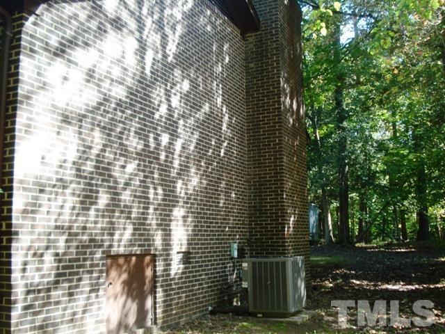 2302 Thunder Road Durham, NC 27712 - Photo 13 of 17 Gallery Image 13