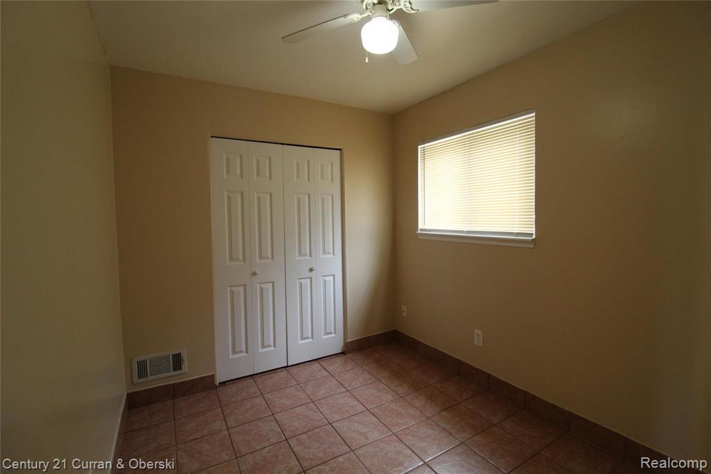 4636 South Gulley Road Dearborn Heights, MI 48125 - Photo 11 of 16