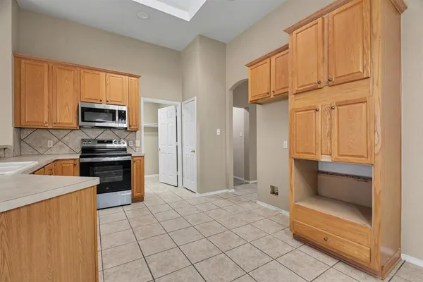 $2,400 | 7108 Bryce Canyon Drive, McKinney, TX 75070