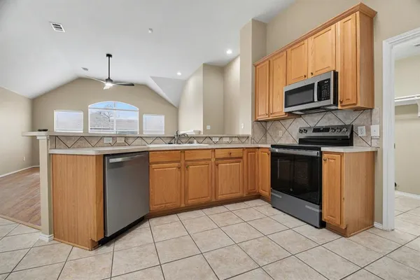 $2,400 | 7108 Bryce Canyon Drive, McKinney, TX 75070