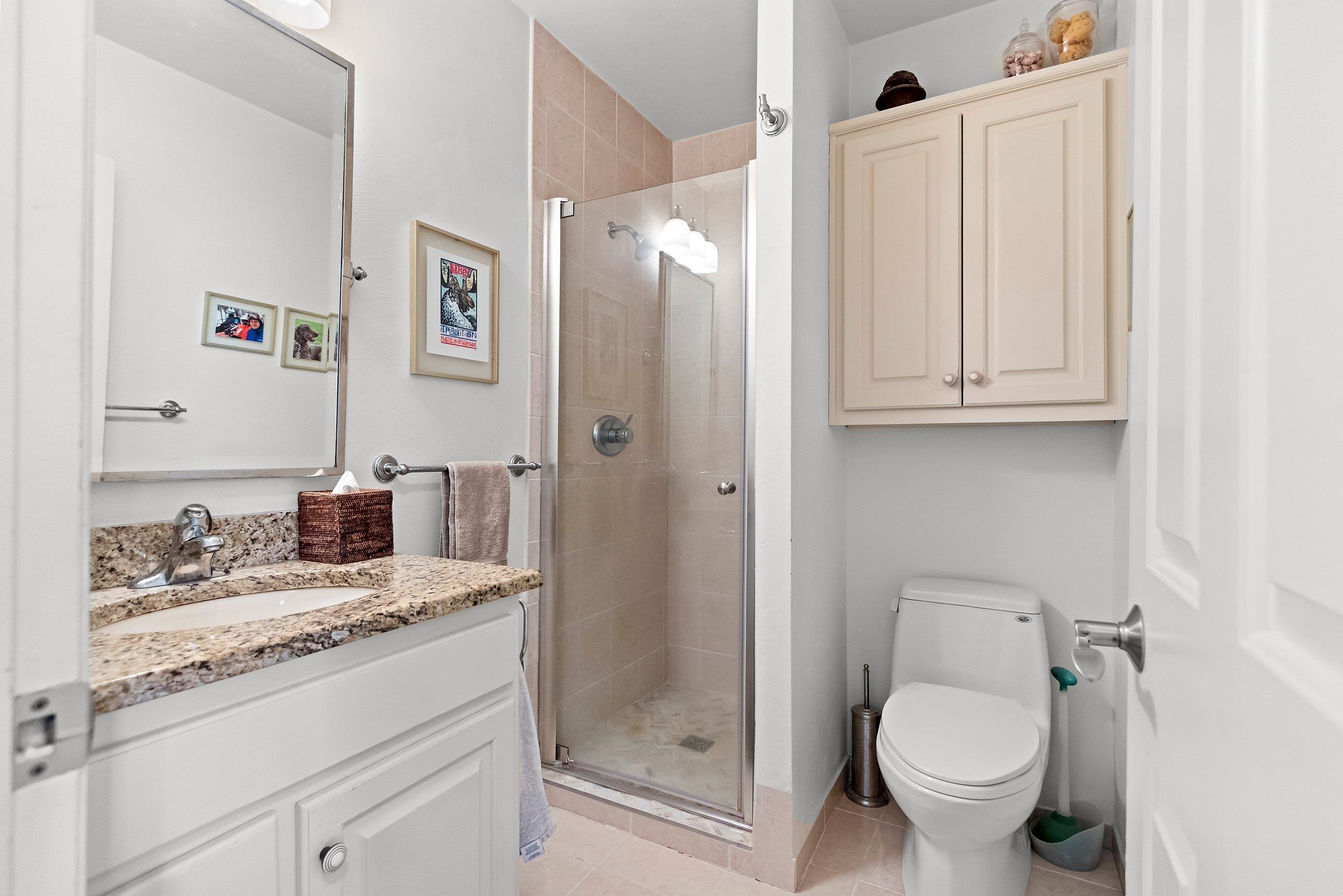 5141 Edgewater Beach Road Green Bay, WI 54311 - Photo 9 of 30