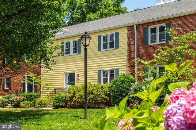 $1,156,000 | 6663 Fairfax Road, Unit 93, Chevy Chase, MD 20815