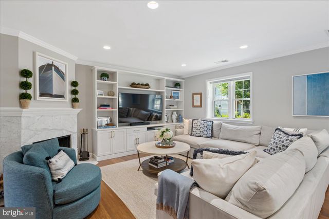 $1,156,000 | 6663 Fairfax Road, Unit 93, Chevy Chase, MD 20815