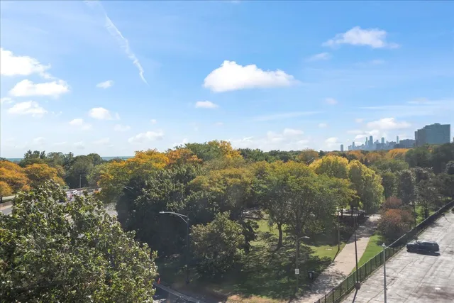 $2,500 | 5701 North Sheridan Road, Unit 6T, Chicago, IL 60660