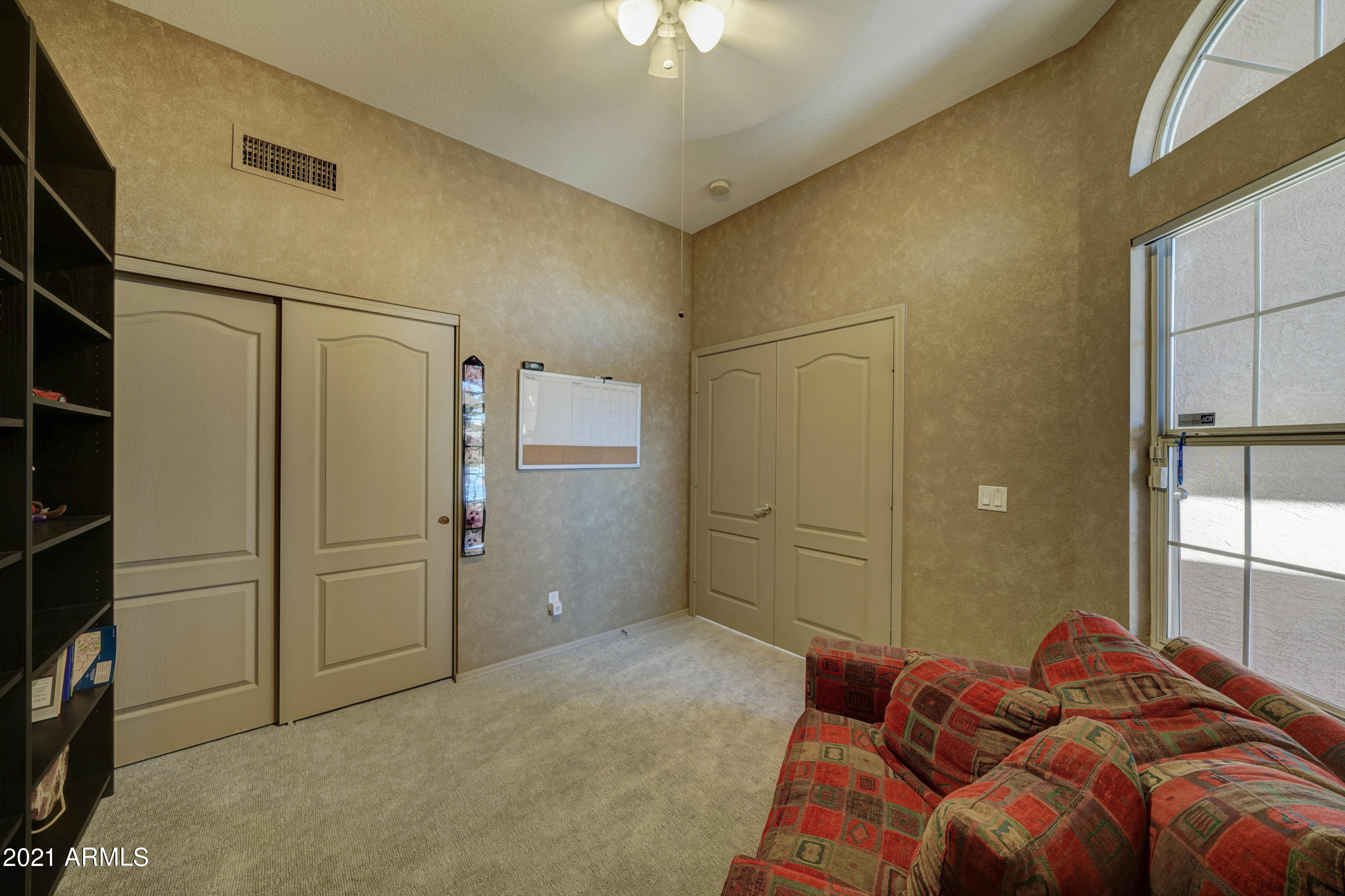 282 West El Freda Road Tempe, AZ 85284 - Photo 16 of 33 282 W El Freda-16