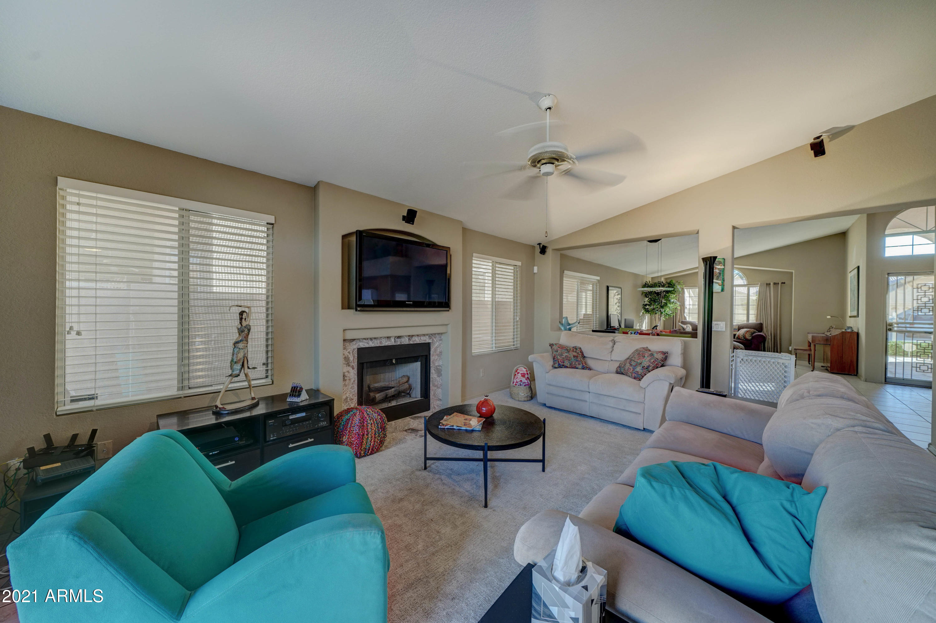 282 West El Freda Road Tempe, AZ 85284 - Photo 8 of 33 282 W El Freda-8