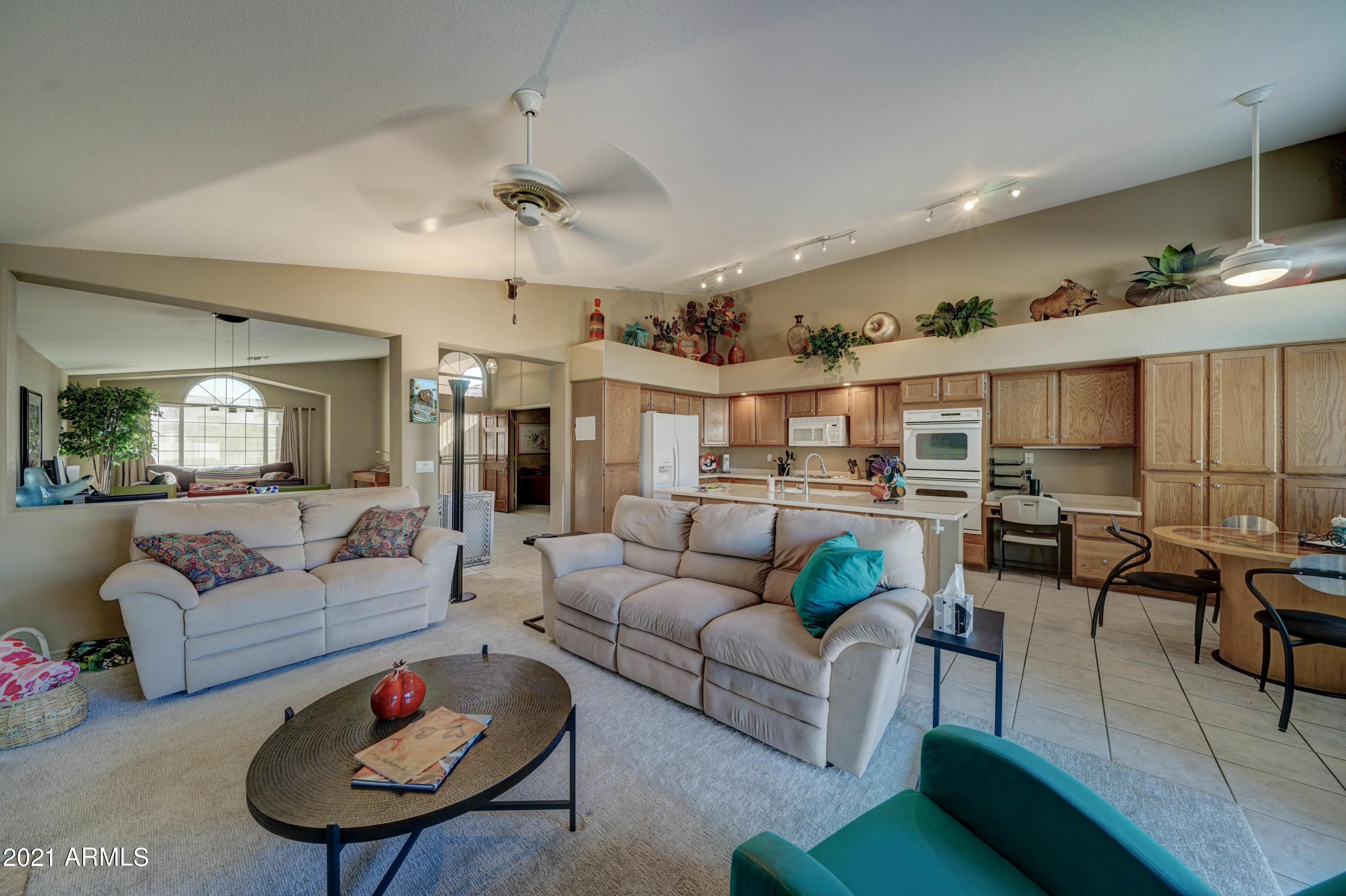 282 West El Freda Road Tempe, AZ 85284 - Photo 9 of 33 282 W El Freda-9