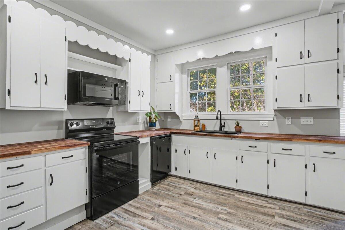 900 Naples Avenue Cayce, SC 29033 - Photo 14 of 47
