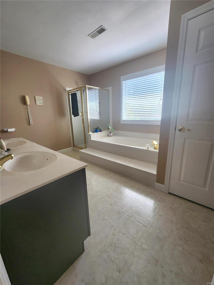 117 Pleasant Ridge Drive Edwardsville, IL 62025 - Photo 29 of 54 Gallery Image 29