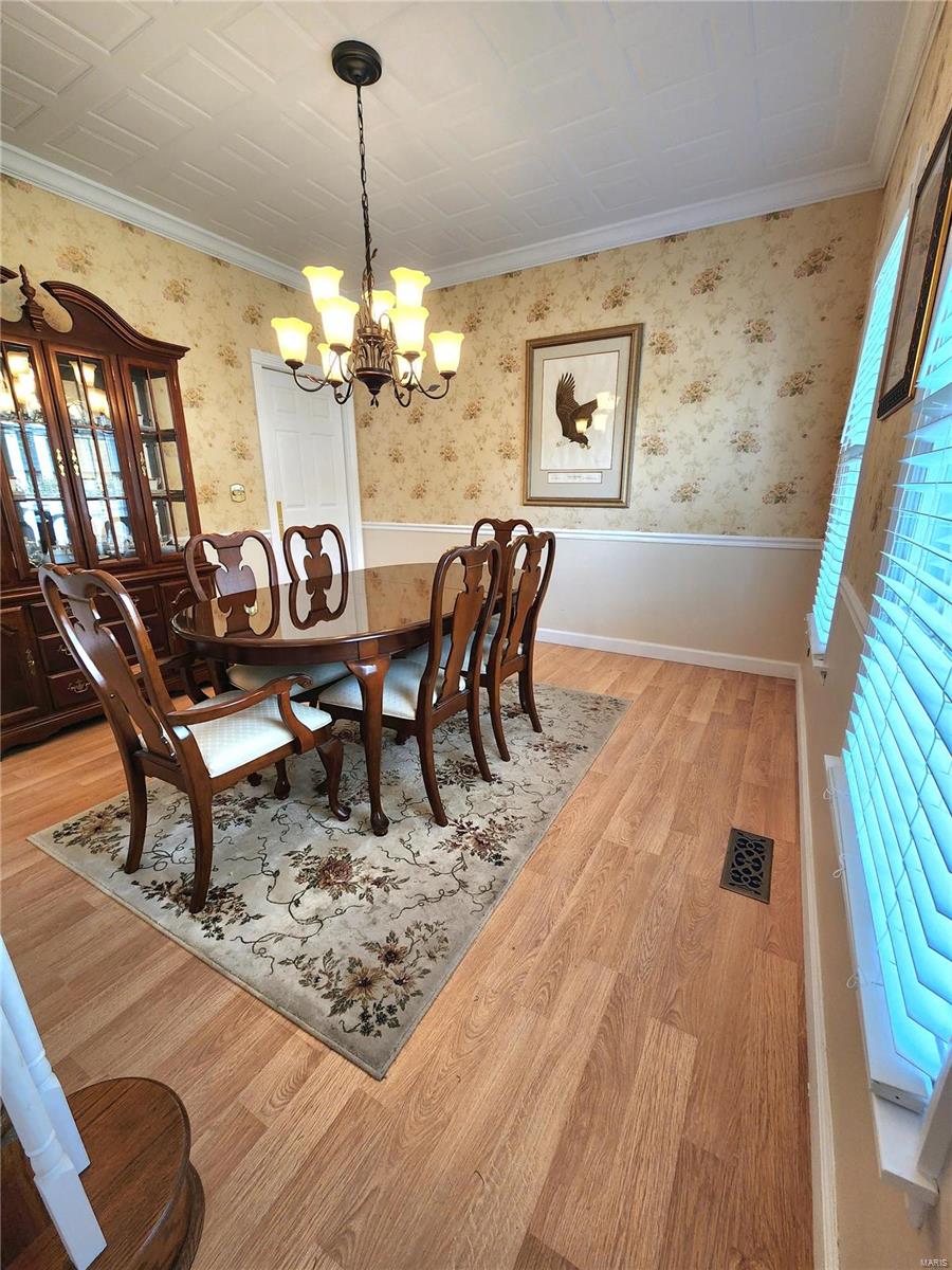 117 Pleasant Ridge Drive Edwardsville, IL 62025 - Photo 8 of 54 Gallery Image 8