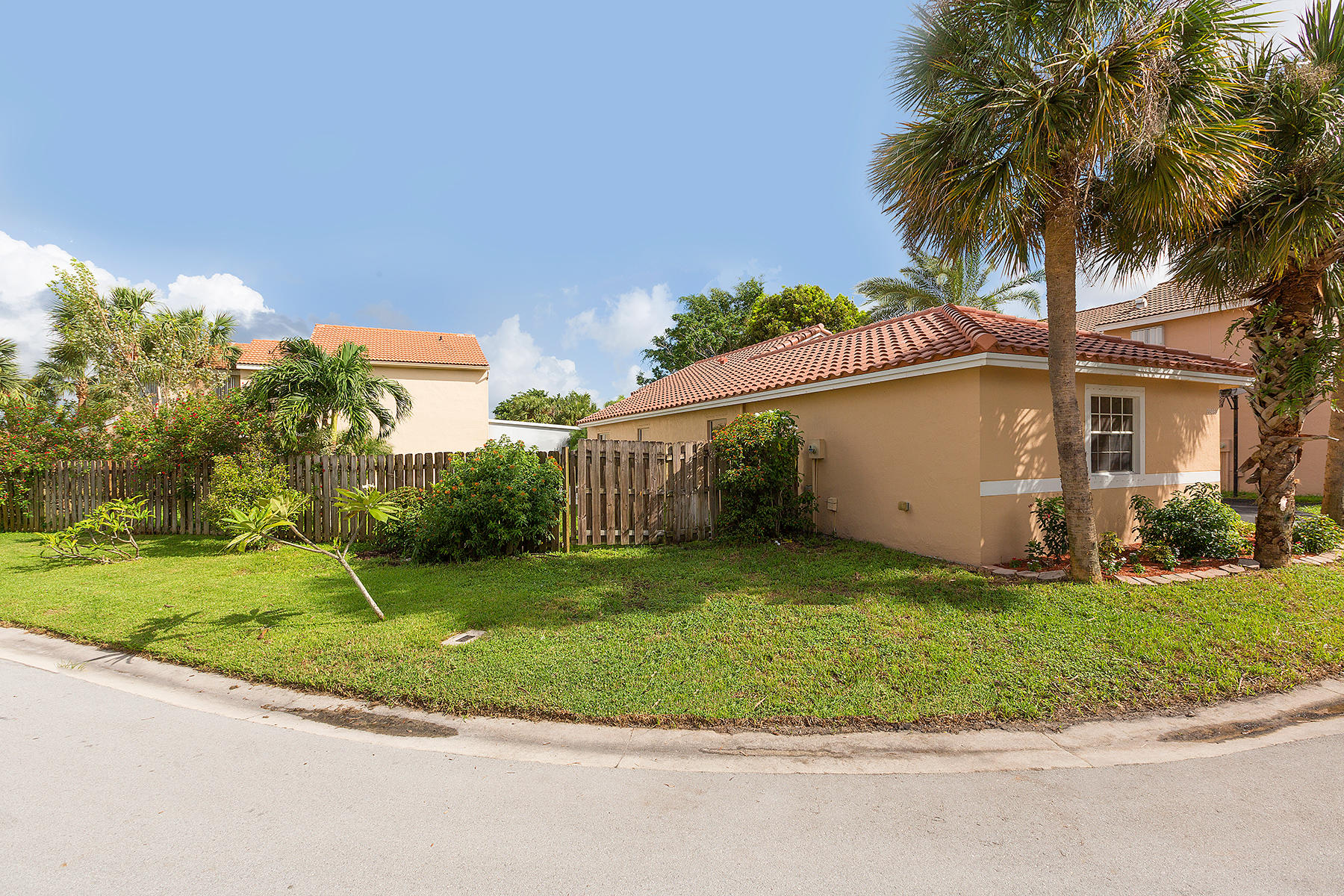 22463 Overture Circle Boca Raton, FL 33428 - Photo 4 of 21 Corner Lot
