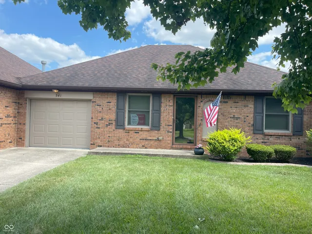 $199,900 | 541 Eagle Crest Drive, Brownsburg, IN 46112