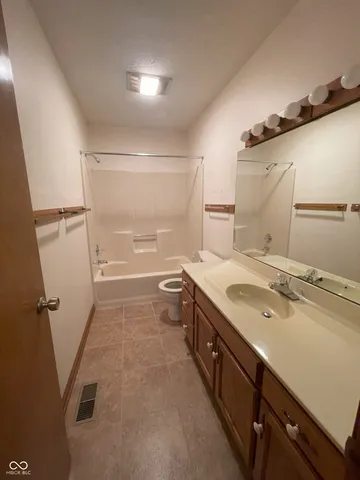 $199,900 | 541 Eagle Crest Drive, Brownsburg, IN 46112