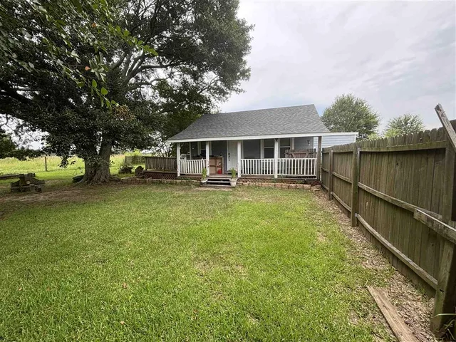 $112,500 | 17369 Vanicor Road, Welsh, LA 70591