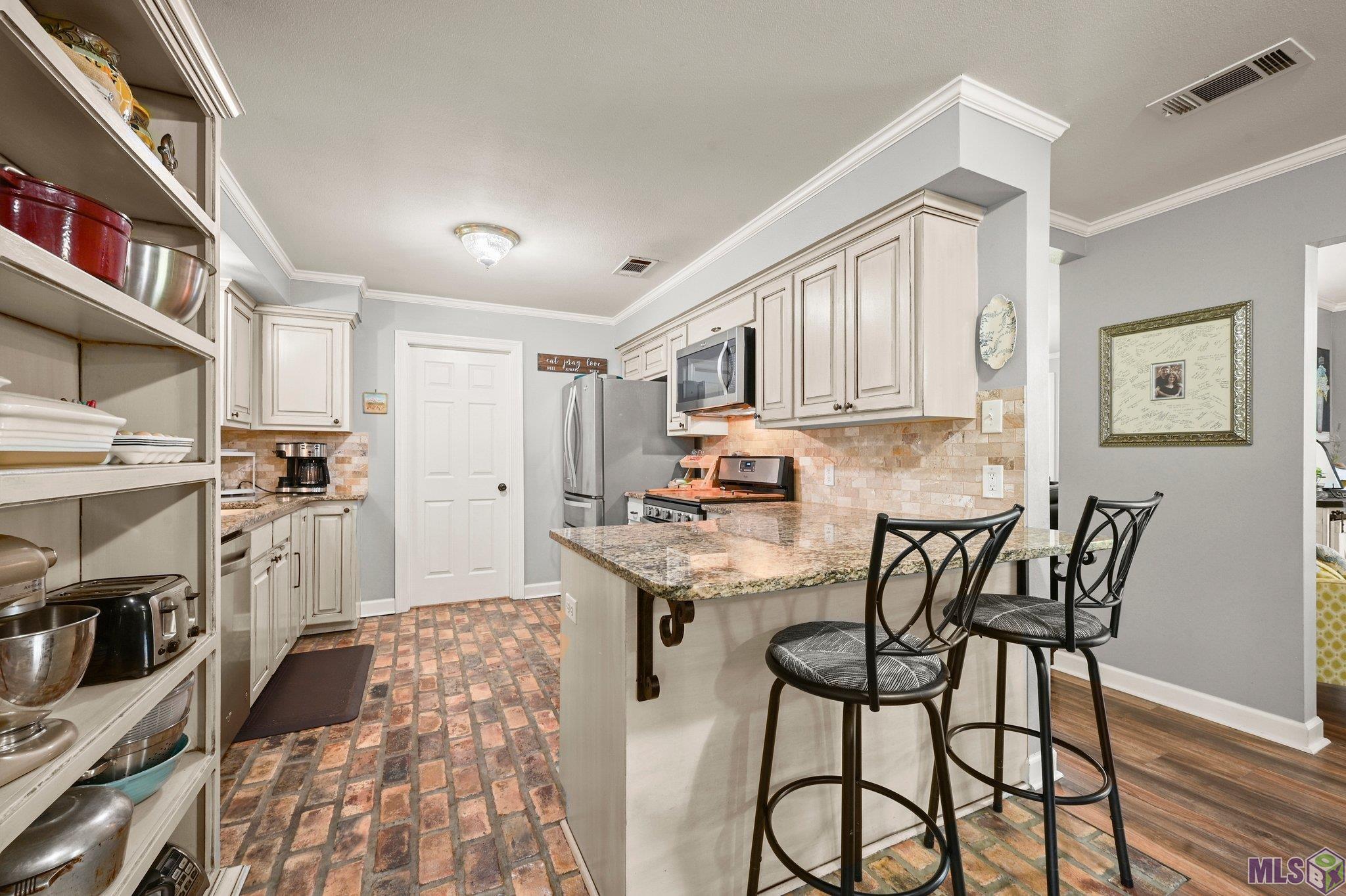 7858 Pettit Road Baker, LA 70714 - Photo 11 of 38