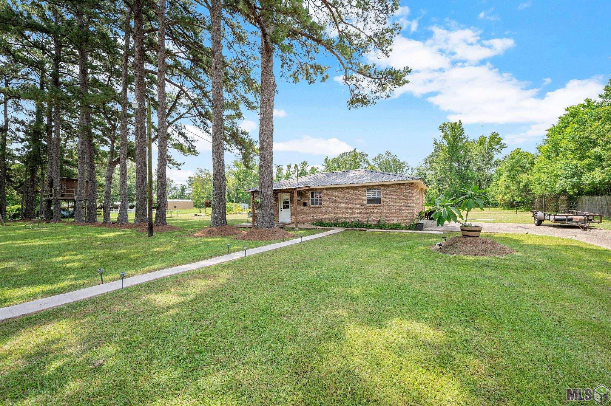 7858 Pettit Road Baker, LA 70714 - Photo 4 of 38